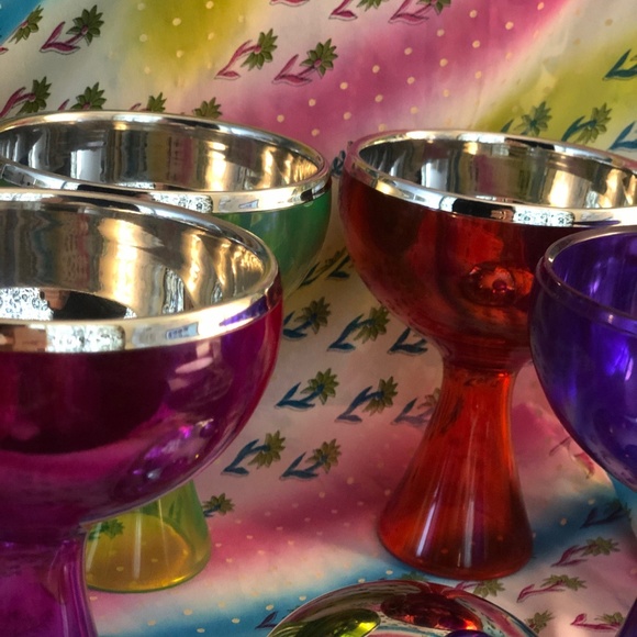 Rare Vintage Neon Space-age goblets - Picture 4 of 7